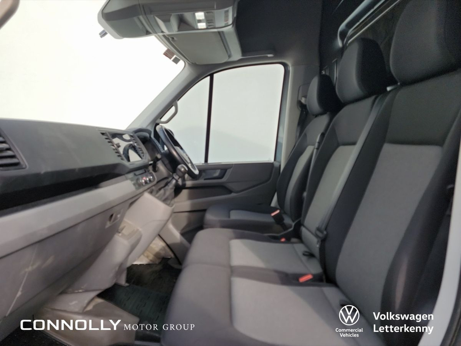 2023 Volkswagen Crafter - image 4