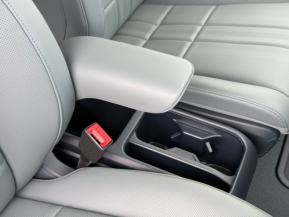 2026 Kia PV5 - image 26