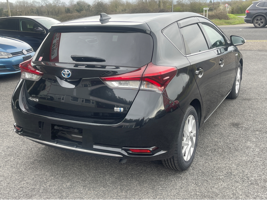 2018 Toyota Auris - image 7