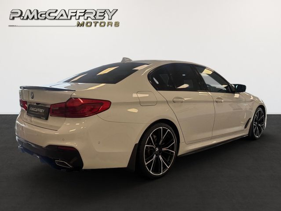 2020 BMW 5 Series - image 5