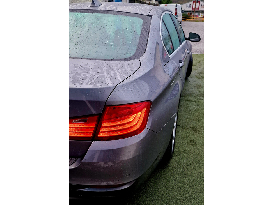 2013 BMW 5 Series - image 11