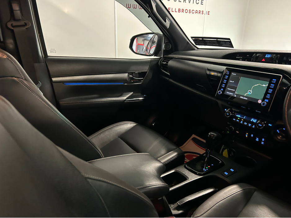 2021 Toyota Hilux - image 23
