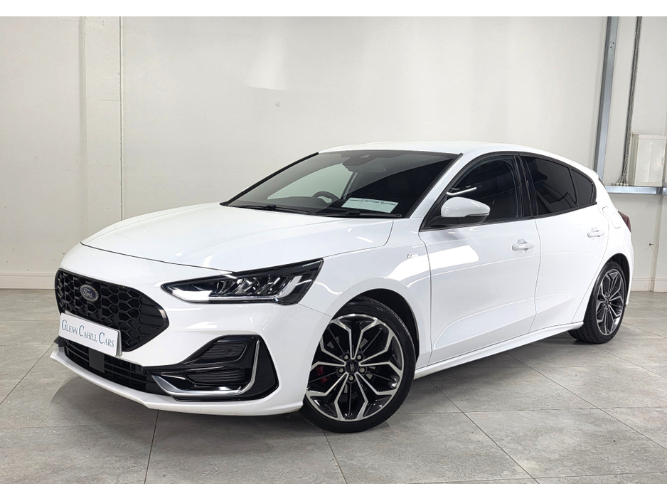 2023 Ford Focus - image 8