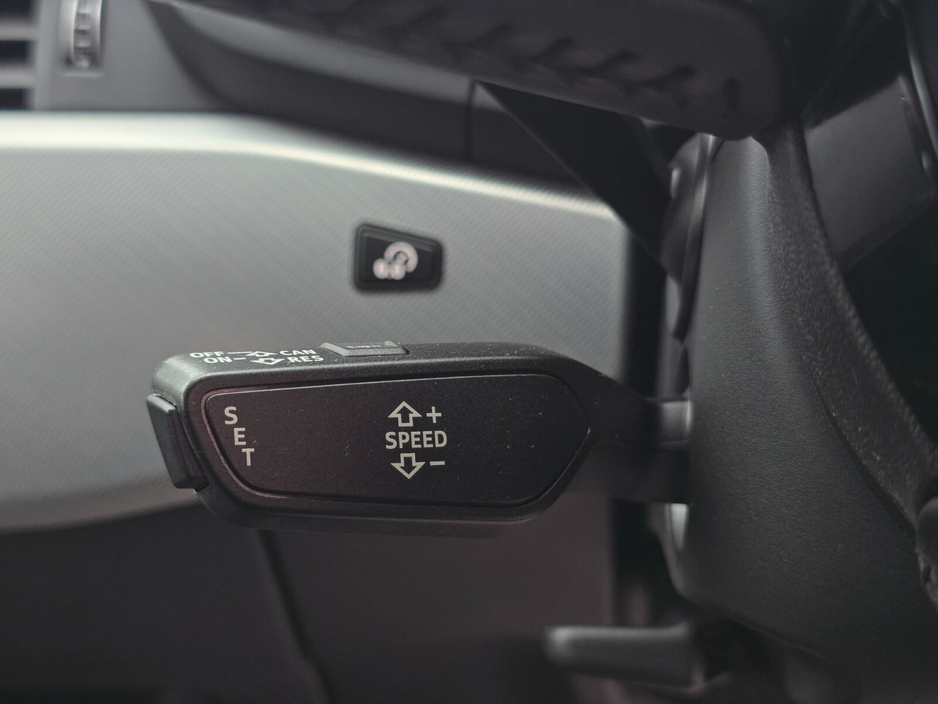 2016 Audi A4 - image 24