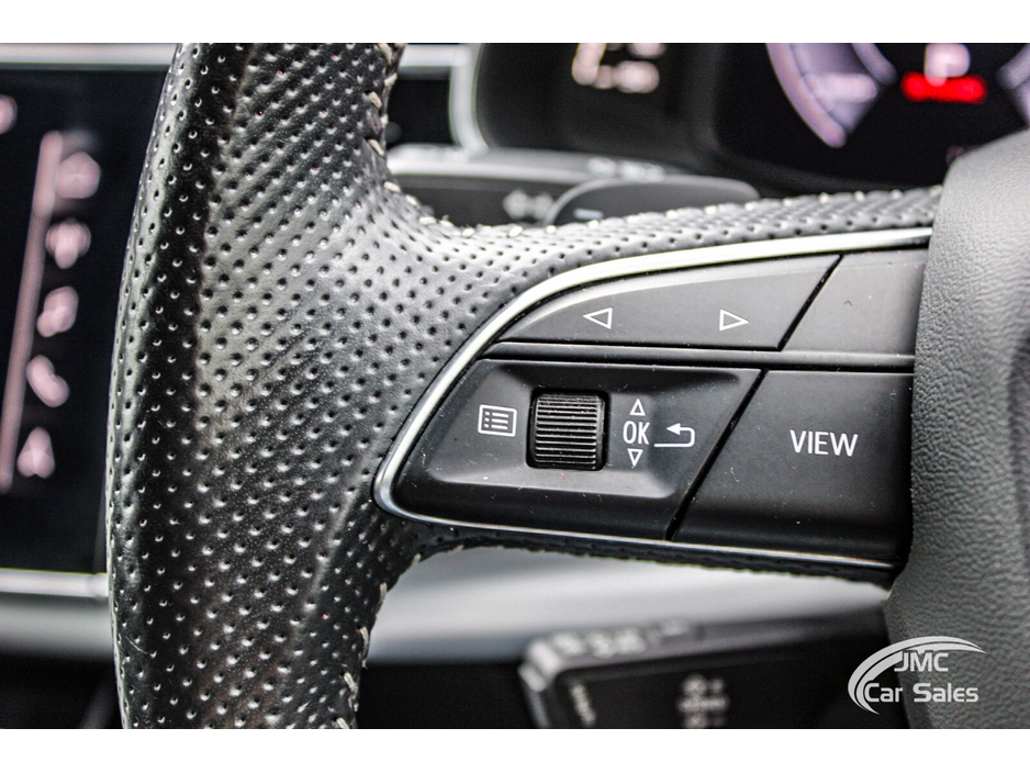 2020 Audi Q7 - image 30