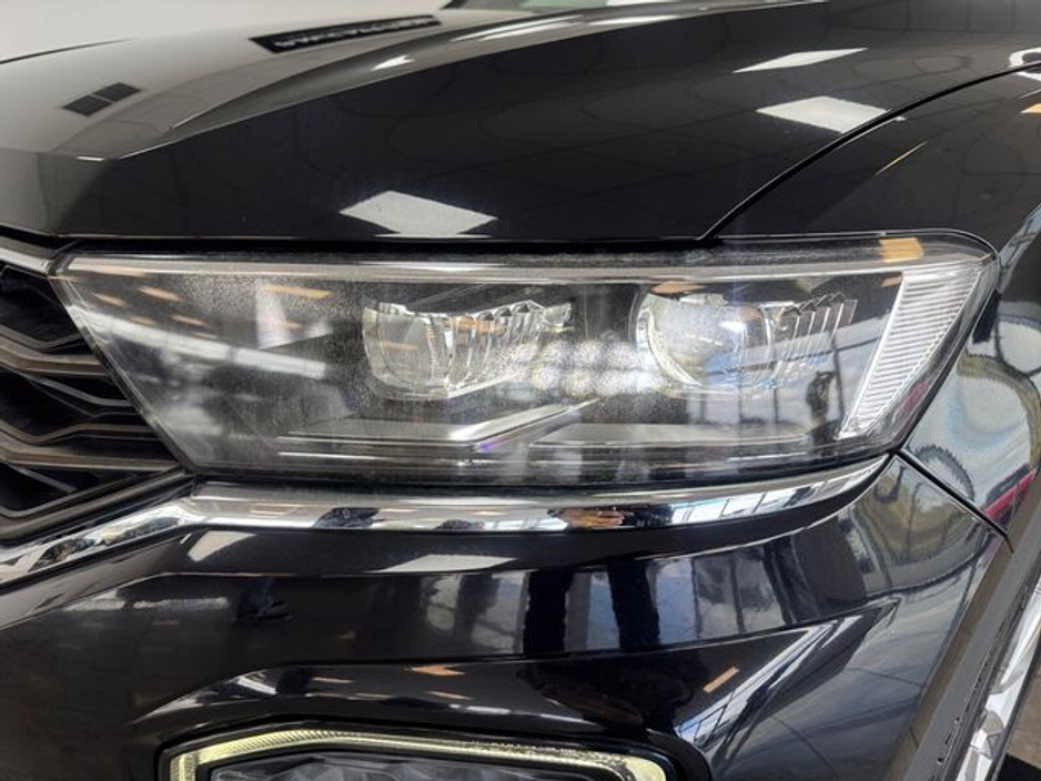 2020 Volkswagen T-Roc - image 21