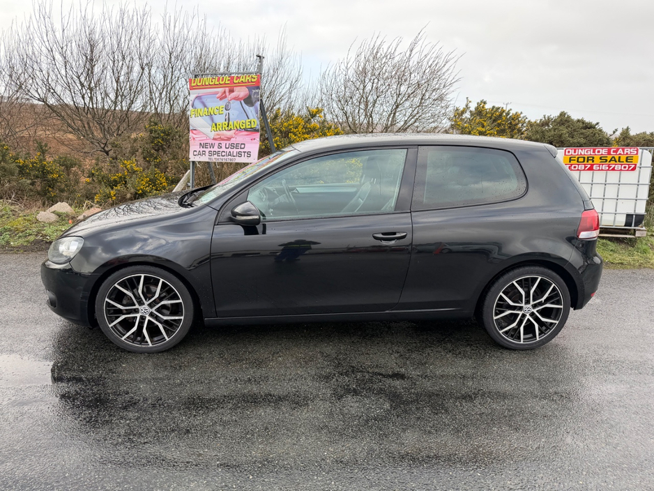 2012 Volkswagen Golf - image 9