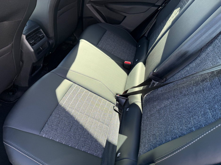 2025 Peugeot 3008 - image 9