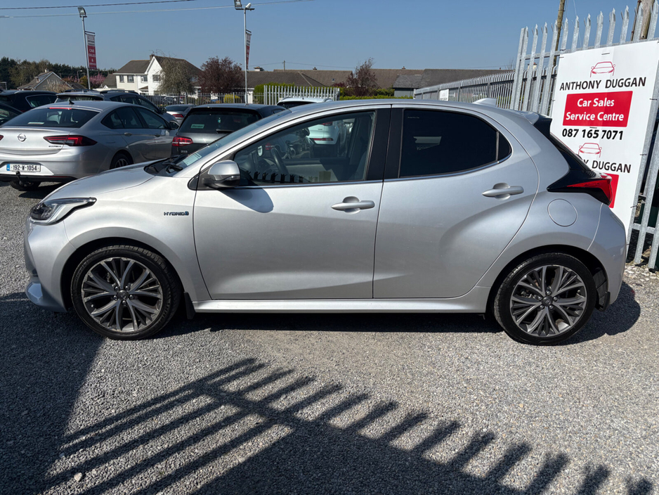 2022 Toyota Yaris 1.5 Hybrid 5Dr Platinum €19,995
