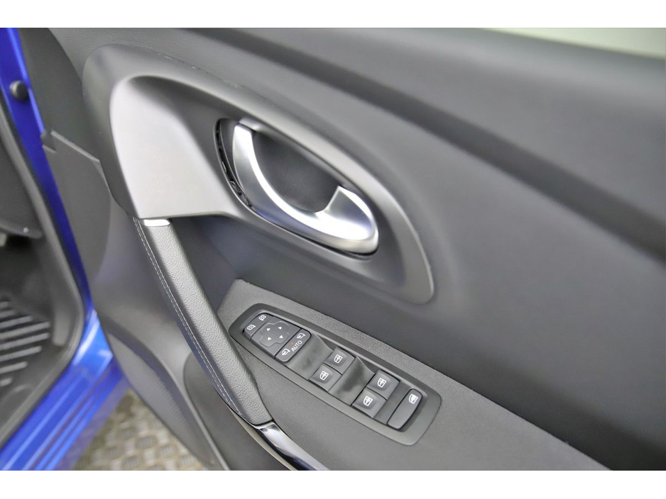 2022 Renault Kadjar 1.3 TCE AUTO 140BHP EQUILIBRE *REVERSE CAM*SAT NAV*