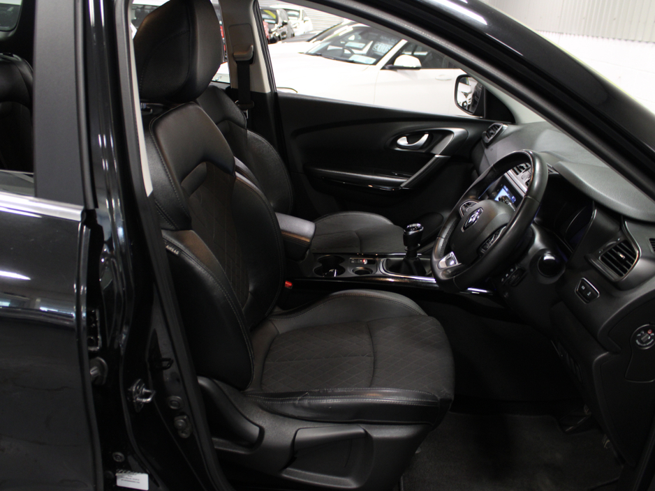 2019 Renault Kadjar - image 27