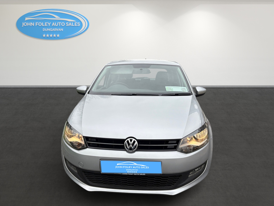 2013 Volkswagen Polo - image 2