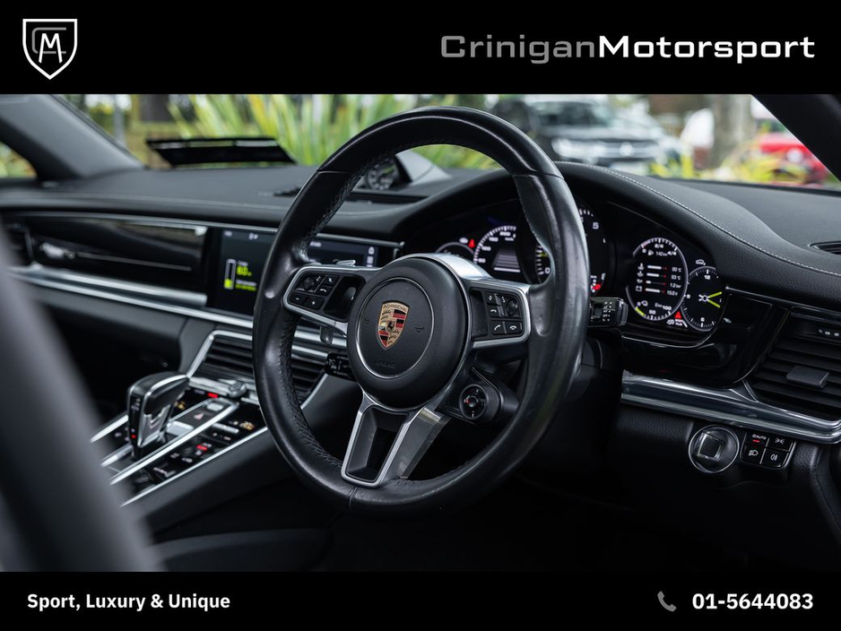 2020 Porsche Panamera - image 9