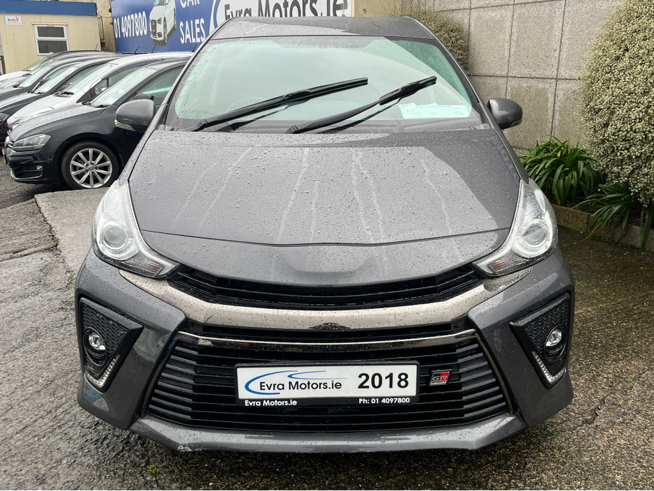 2018 Toyota Prius Alpha GR SPORT 7 SEATER AUTOMATIC 1.8 HYBRID PETROL //LOW MILES//KEYLESS ENTRY//REVERSE CAMERA// €23,950