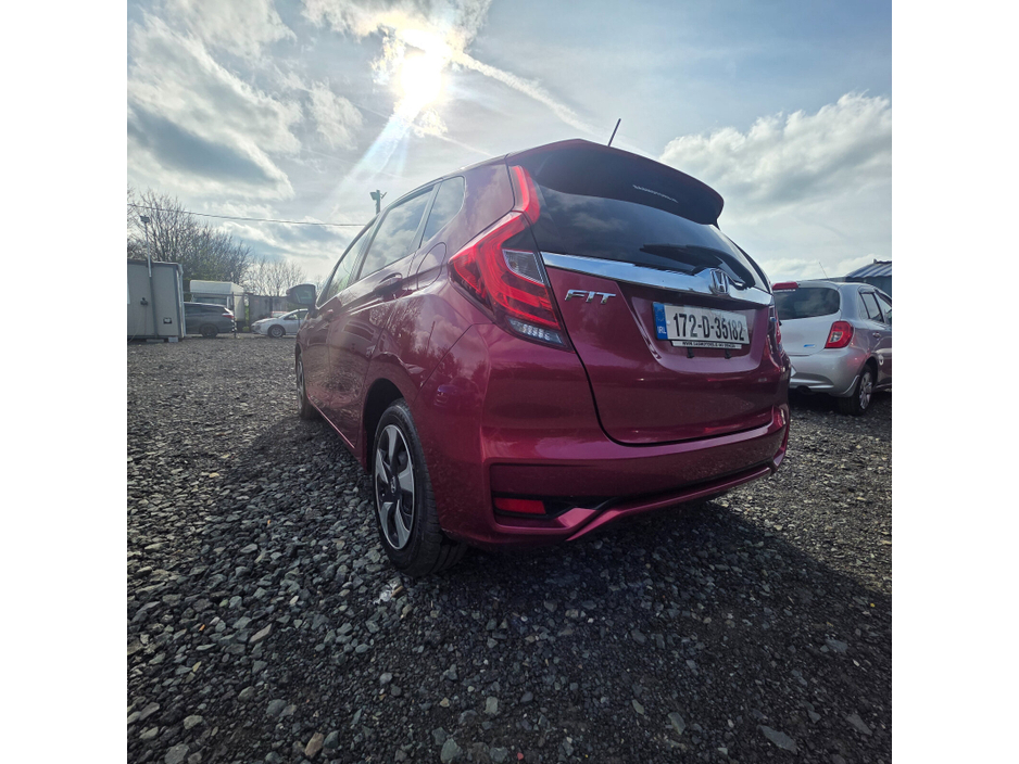 2017 Honda Fit - image 6