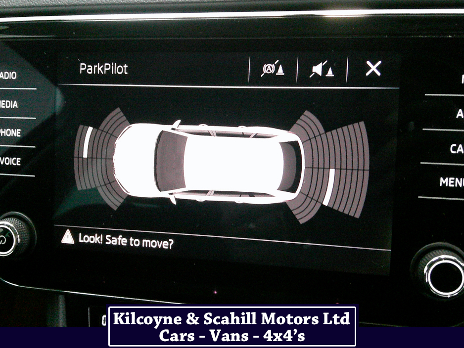 2017 Skoda Superb - image 29