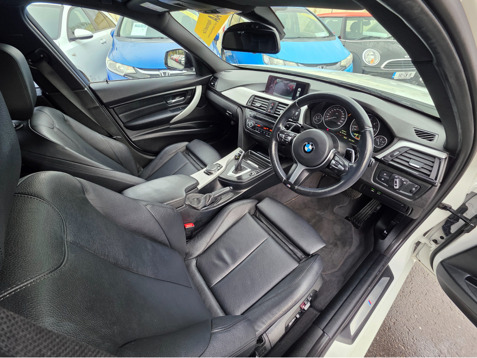 2014 BMW 3 Series - image 15