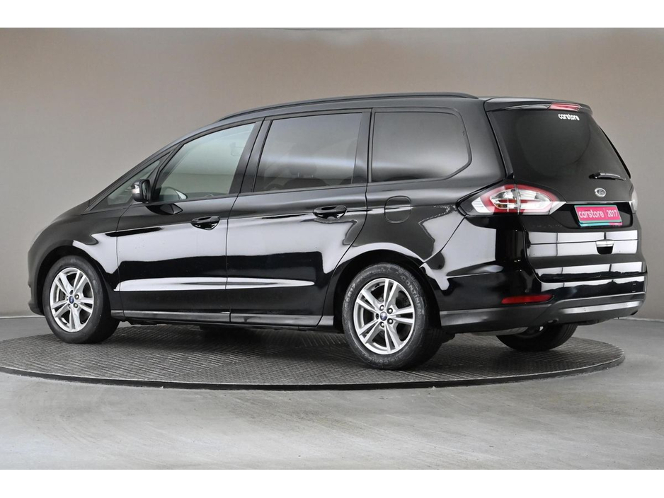 2017 Ford Galaxy - image 6