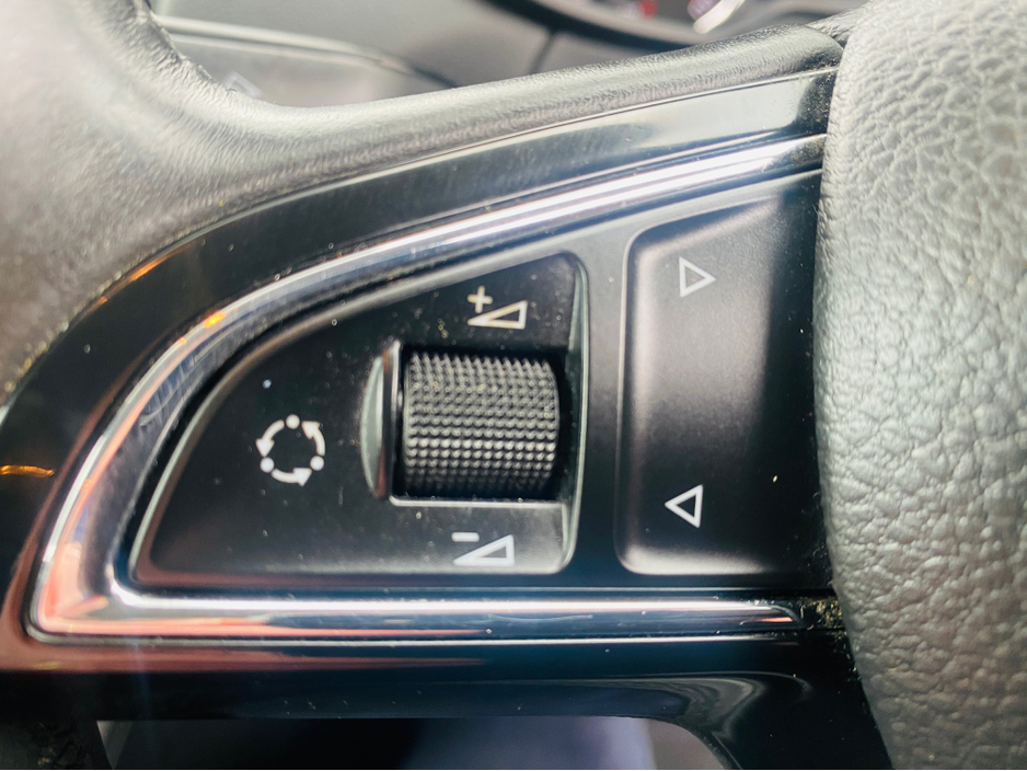 2015 Skoda Octavia - image 19