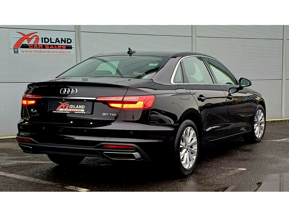 2020 Audi A4 - image 14