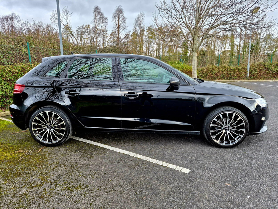 2018 Audi A3 - image 2