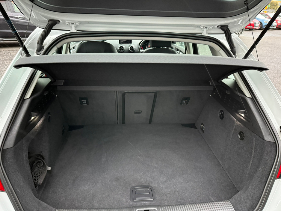 2014 Audi A3  €13,490