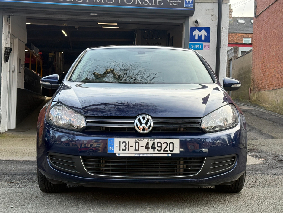 2013 Volkswagen Golf - image 2