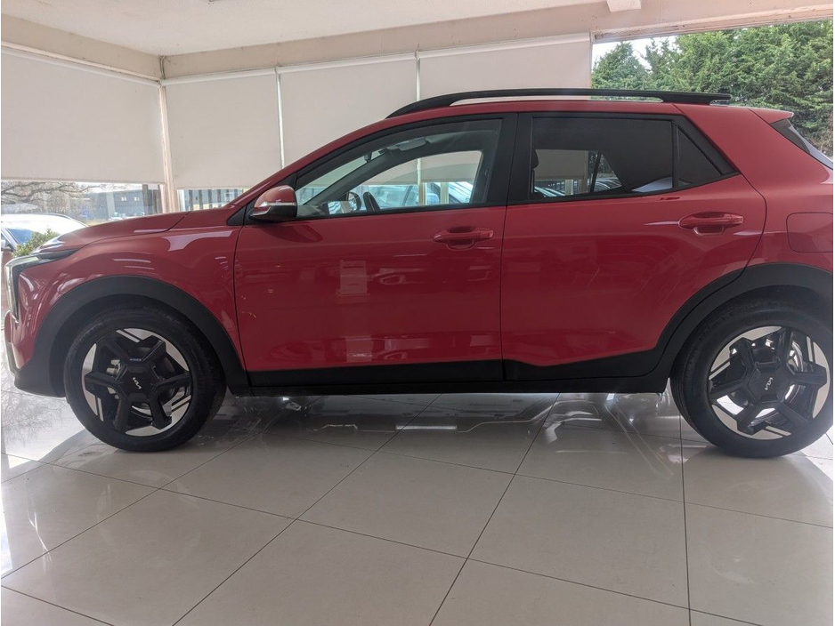 2026 Kia Stonic - image 2