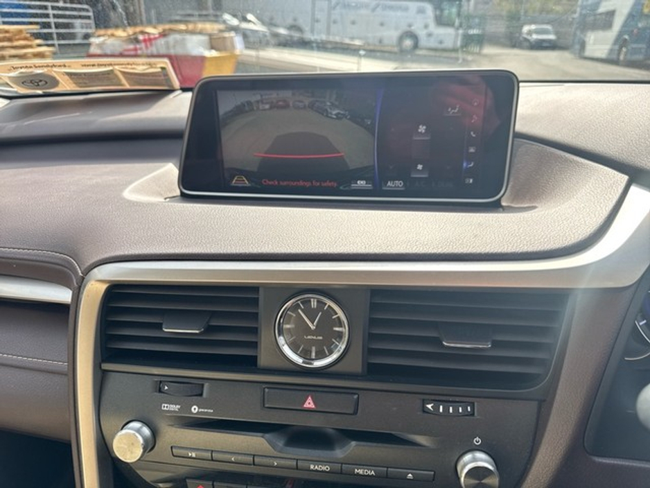 2017 Lexus RX 450 h - image 12