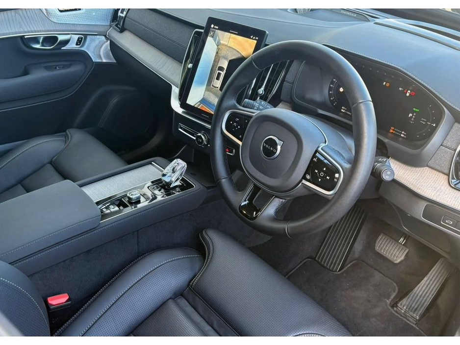 2025 Volvo XC90 T8 ULTRA DARK AWD