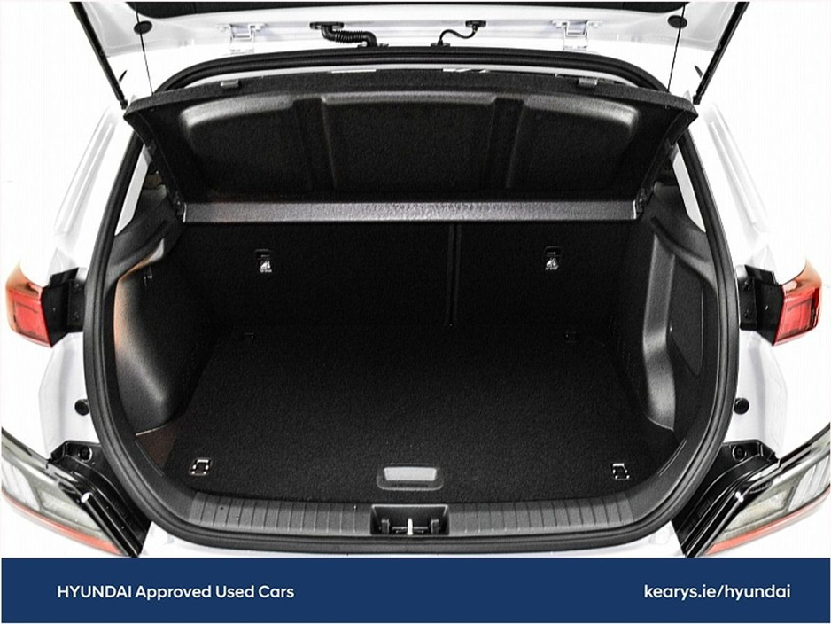 2023 Hyundai Kona EV Premium 64 kWh €23,777