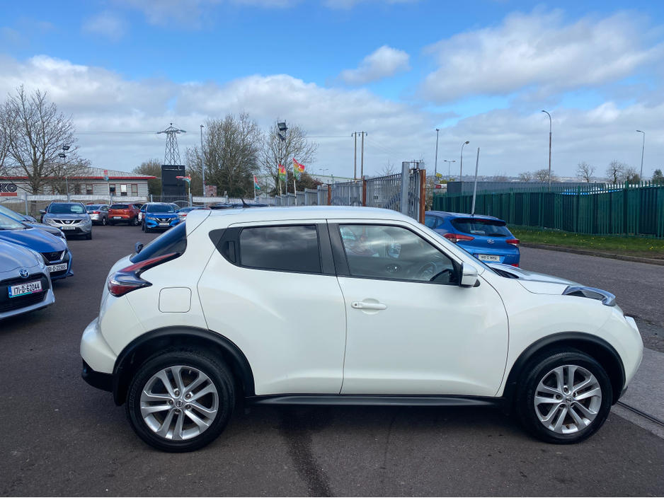 2016 Nissan Juke - image 3