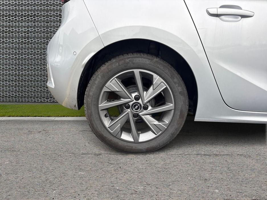 2025 Opel Corsa - image 8