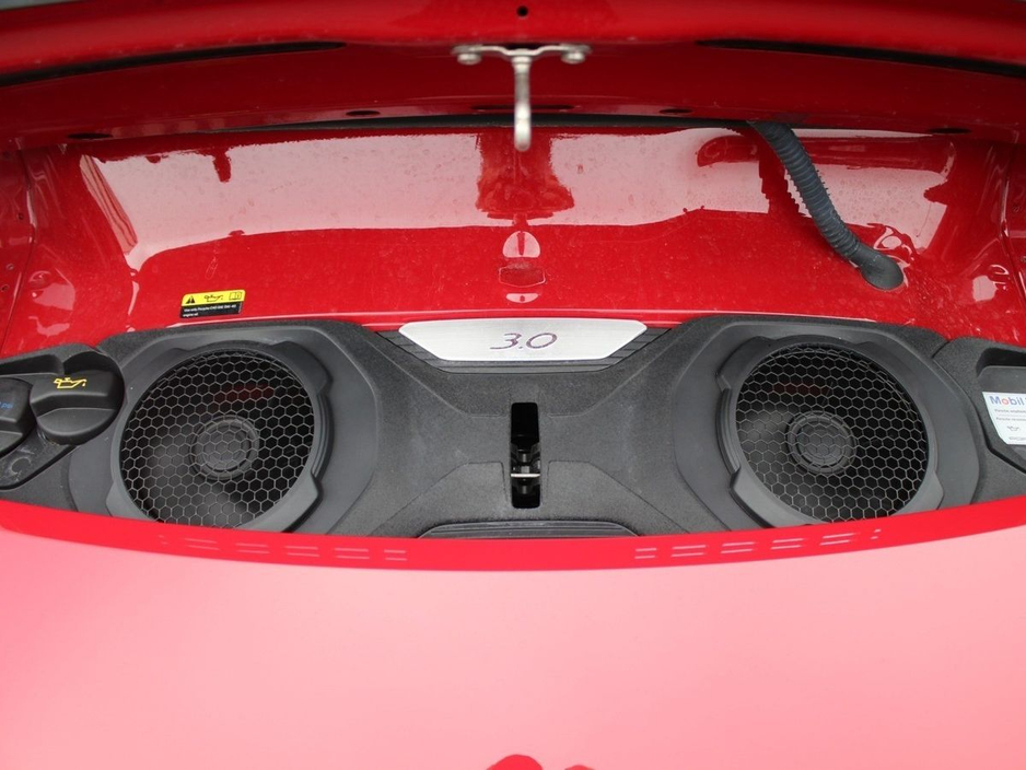 2022 Porsche 911 Carrera €175,000