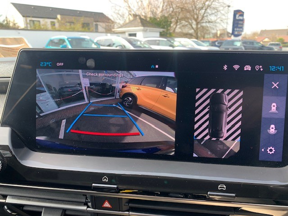 2023 Citroen C5X - image 15