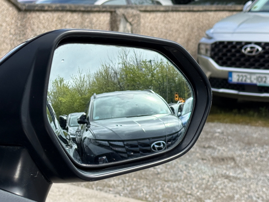 2021 Toyota Camry - image 22