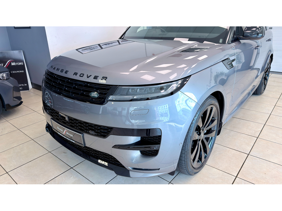 2025 Land Rover Range Rover Sport - image 8