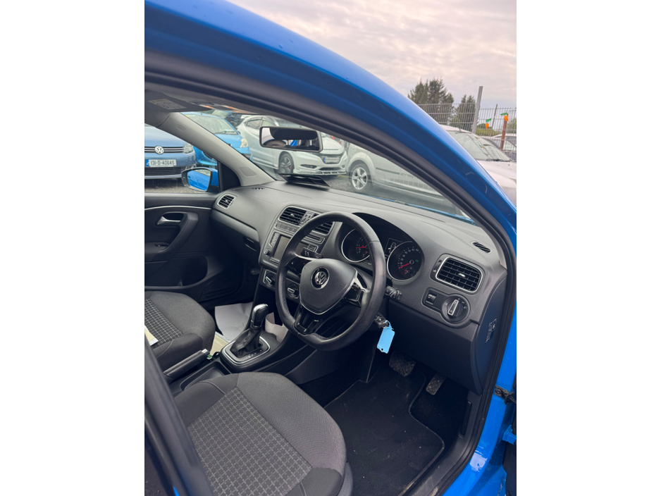 2014 Volkswagen Polo - image 8