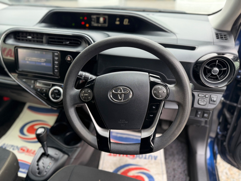 2019 Toyota Aqua - image 12