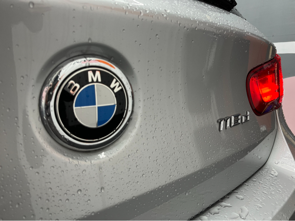 2018 BMW 1 Series €17950 2018 BMW 118D SPORT 2.0 AUTOMATIC / CRUISE CONTROL / REVERSE CAMERA / HEATED SEATS AND MORE €17,950