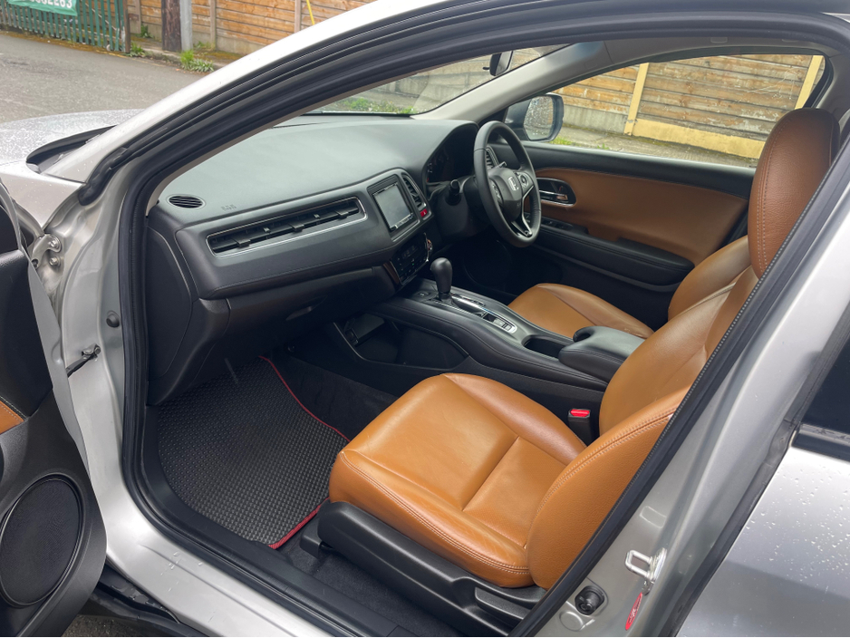 2015 Honda Vezel - image 12