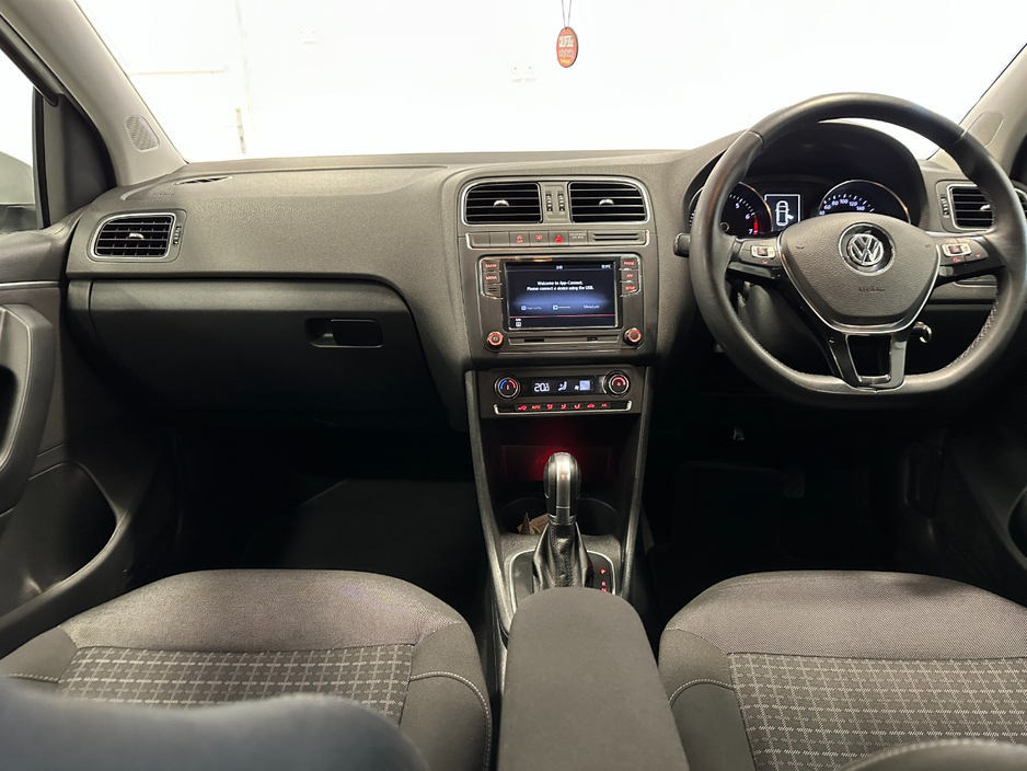2016 Volkswagen Polo - image 28