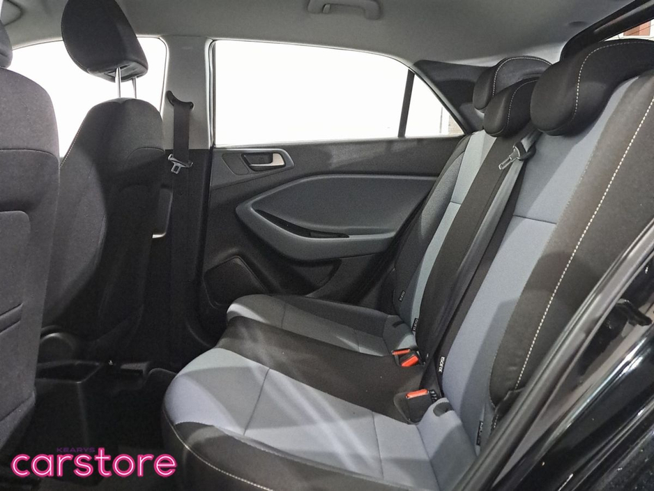 2018 Hyundai i20 - image 10