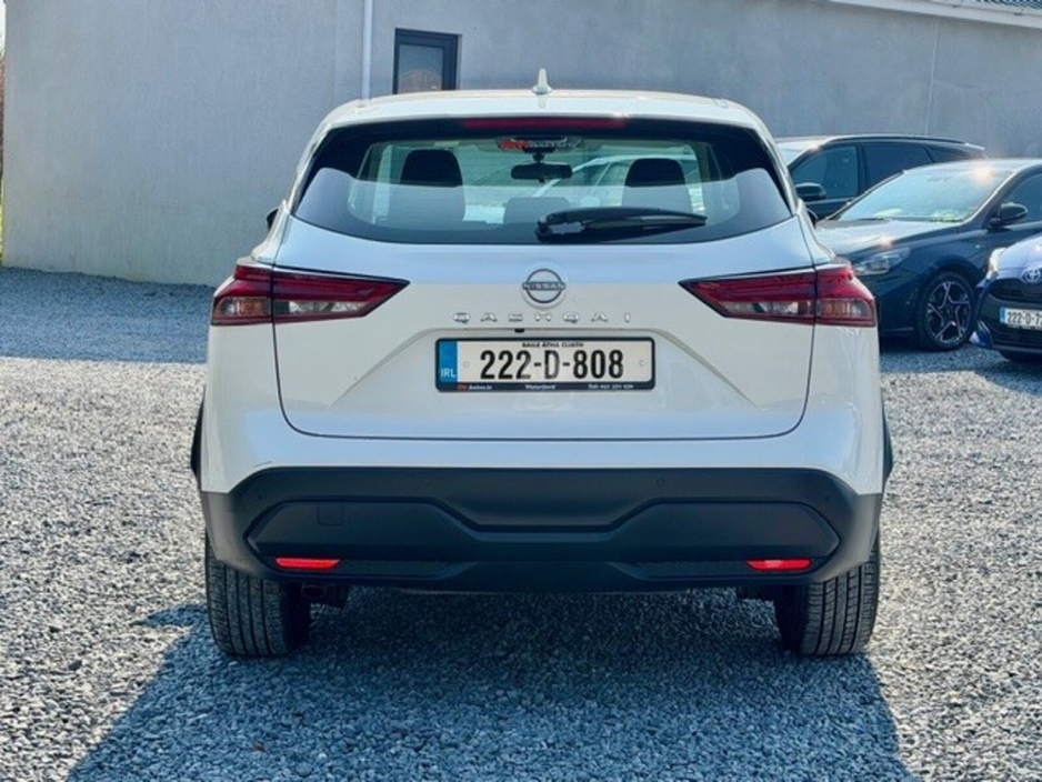 2022 Nissan Qashqai - image 8