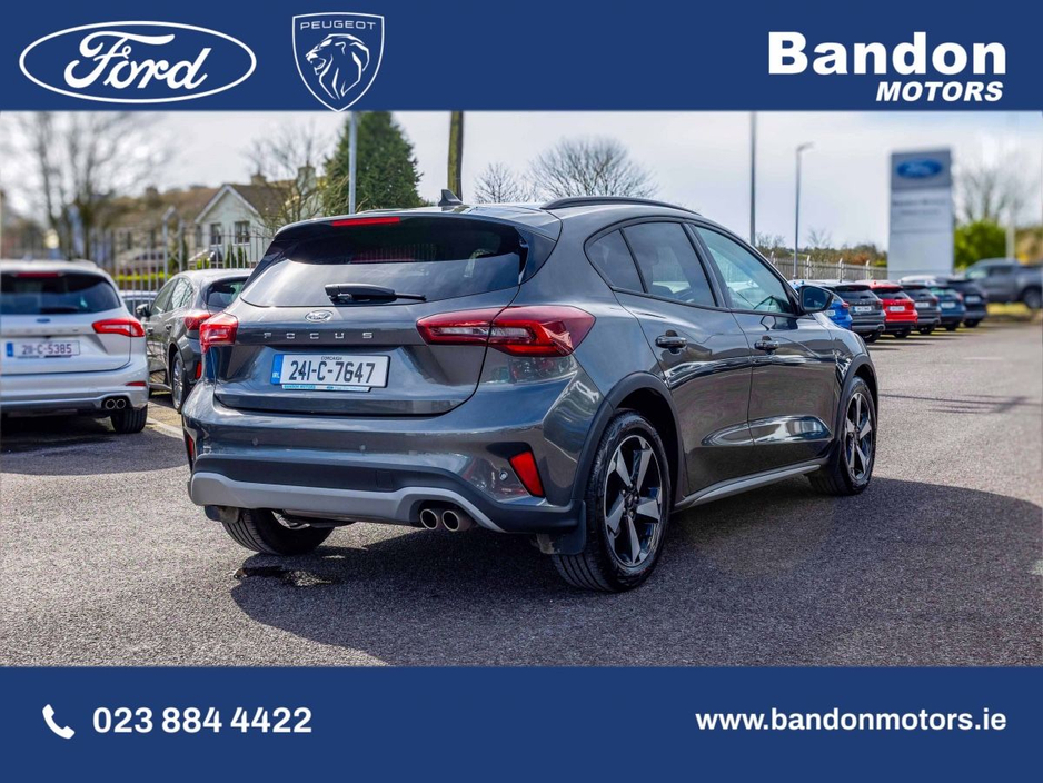 2024 Ford Focus - image 2