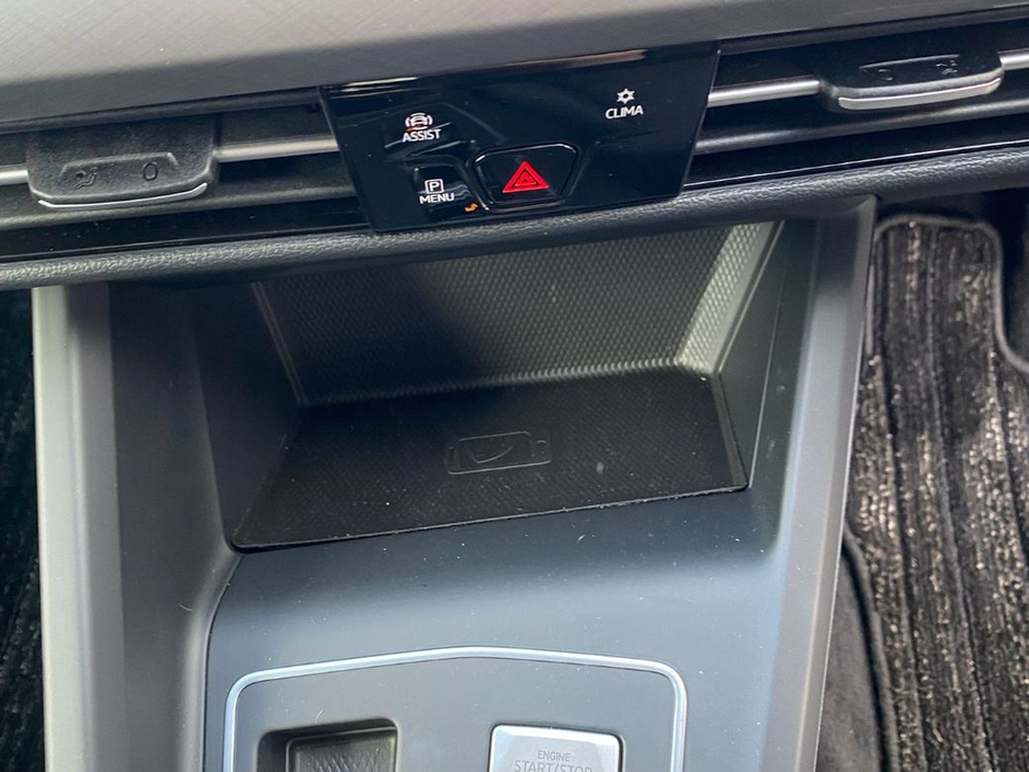 2022 Volkswagen Golf - image 22