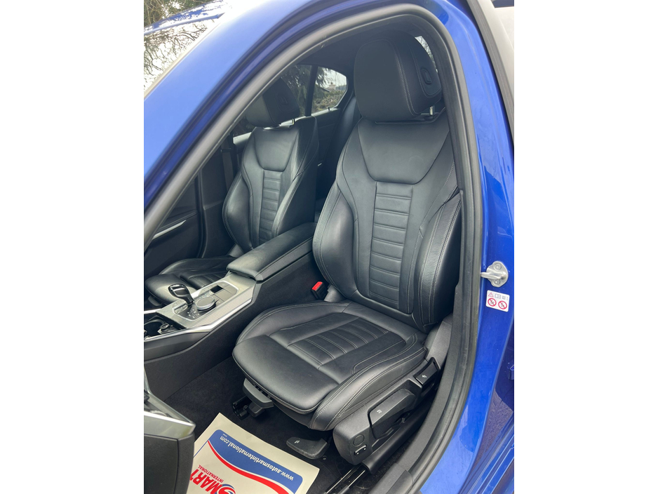 2019 BMW 3 Series - image 16