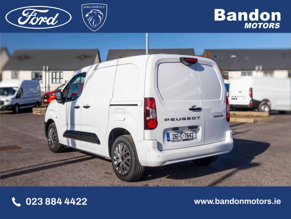 2026 Peugeot Partner - image 3