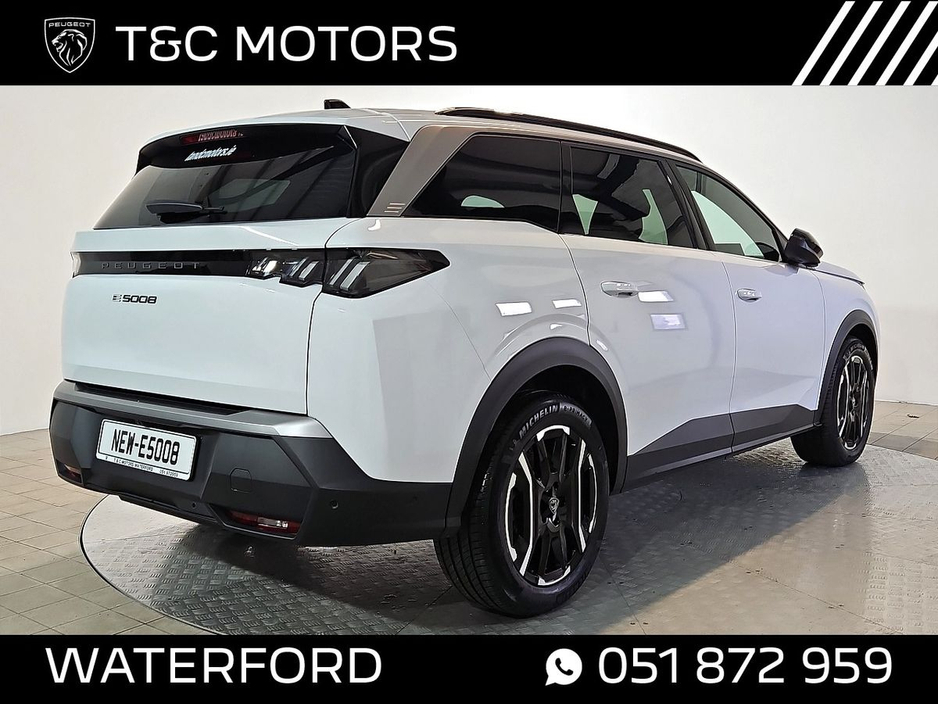 2026 Peugeot 5008 - image 3