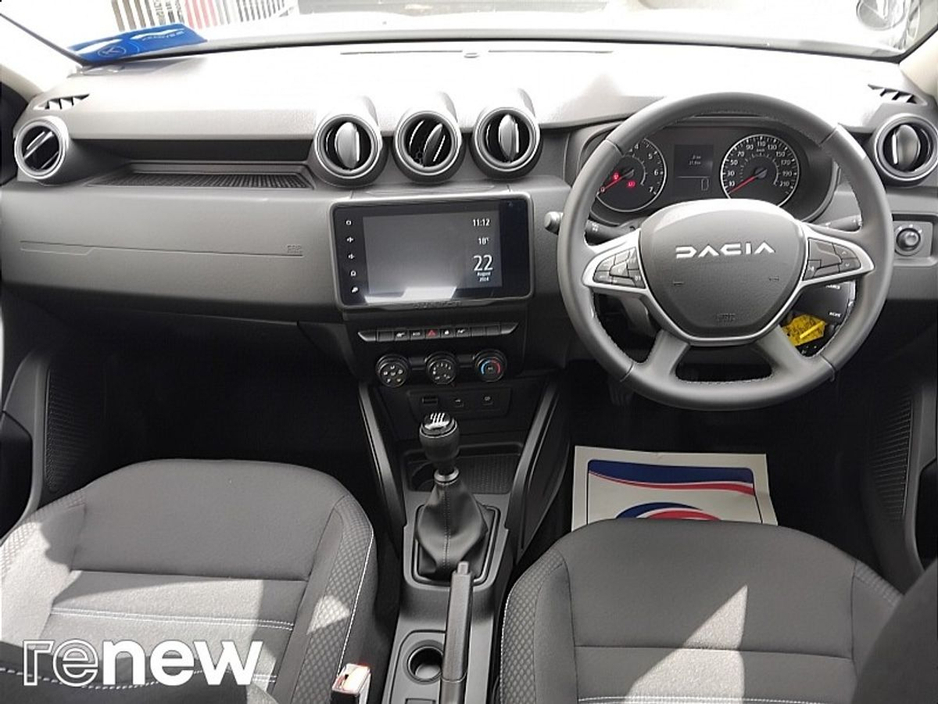2024 Dacia Duster - image 2